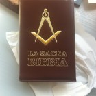 Bibbia personalizzata in pelle